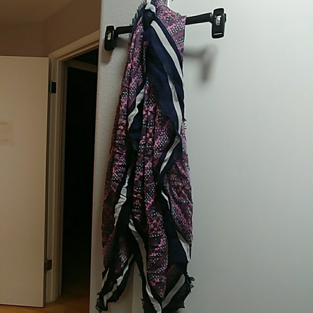 Scarf - Picture 2 of 2
